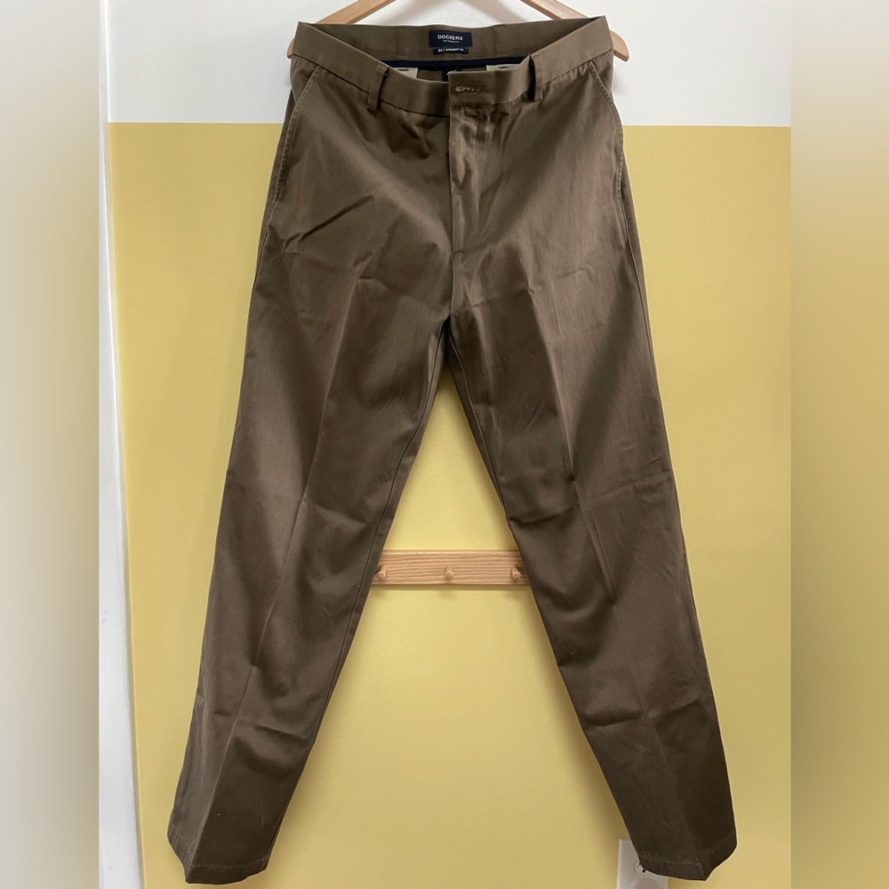 Dockers Mens 34x34 Brown Signature Khakis Straight Fit